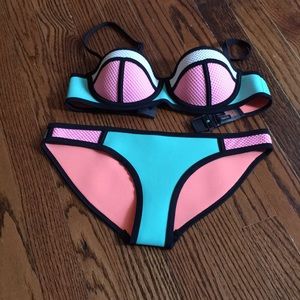 Triangl Bikini